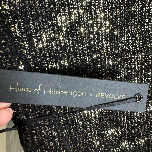 NWT House of Harlow 1960 X Revolve Sequin Suri Wrap Top Metallic - Picture 6 of 8